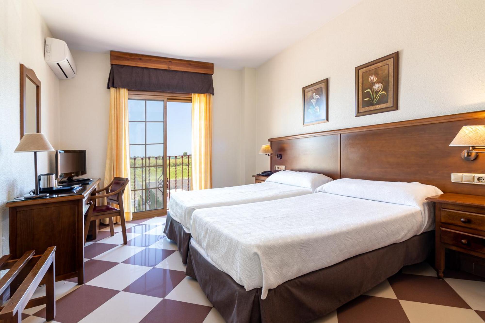 Hotel Avenida Tropical By Bossh! 3*